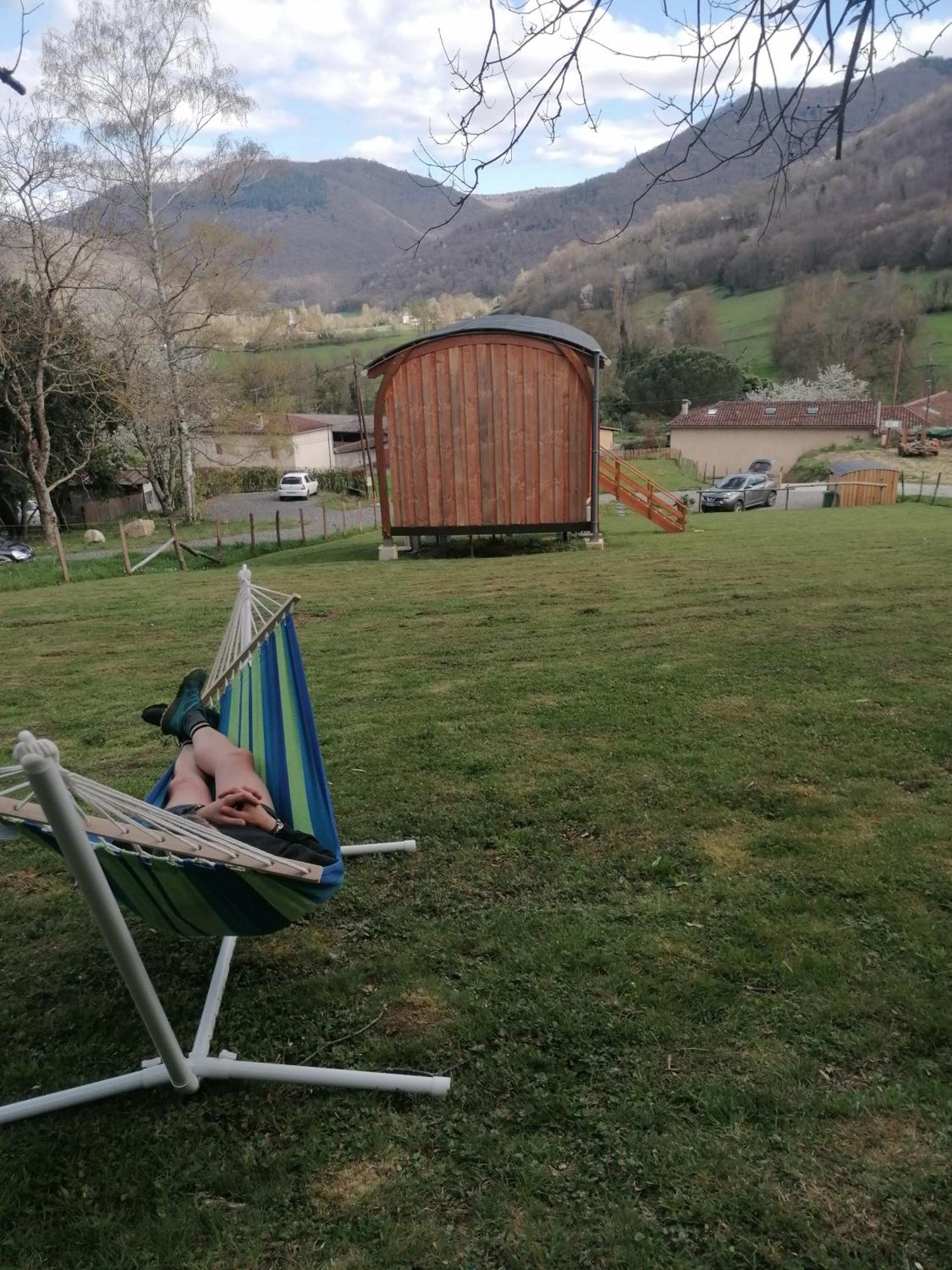 Gite Cabane Insolite Pyrenees Sauveterre-de-Comminges المظهر الخارجي الصورة