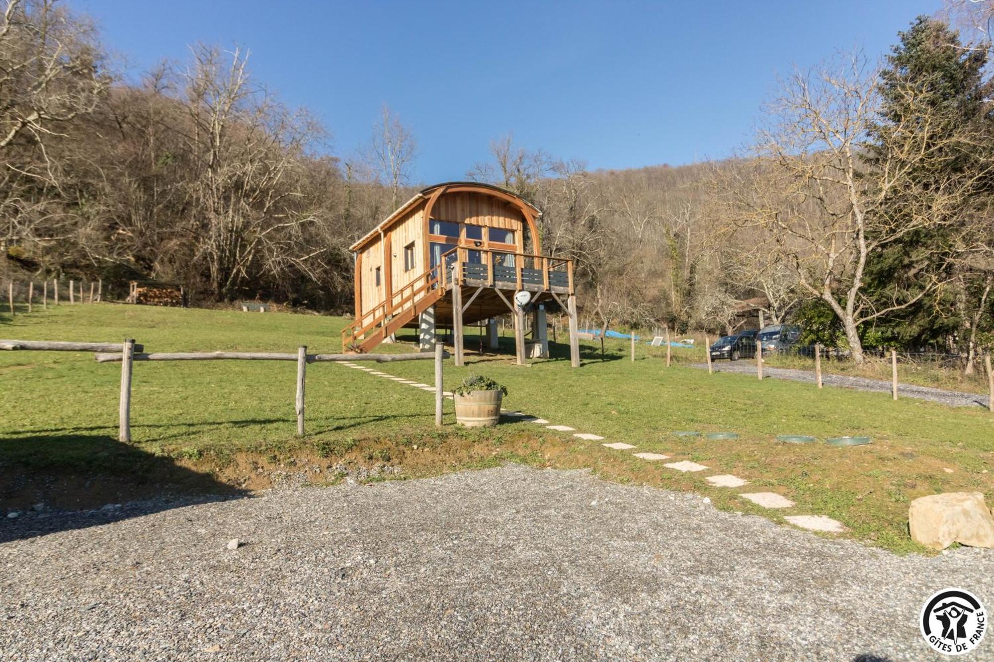 Gite Cabane Insolite Pyrenees Sauveterre-de-Comminges المظهر الخارجي الصورة